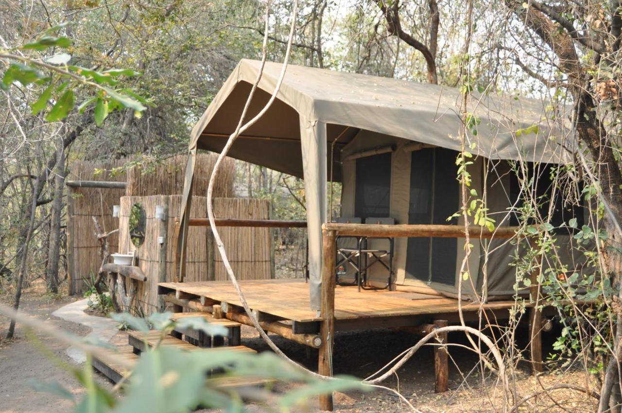 Askiesbos - Samochima Bush Camp Shakawe Ngoại thất bức ảnh