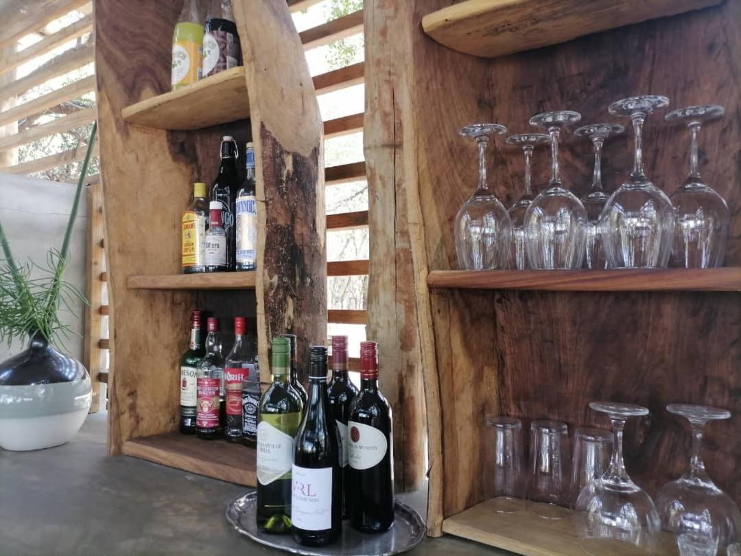 Askiesbos - Samochima Bush Camp Shakawe Ngoại thất bức ảnh