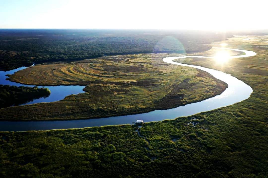 Askiesbos - Samochima Bush Camp Shakawe Ngoại thất bức ảnh