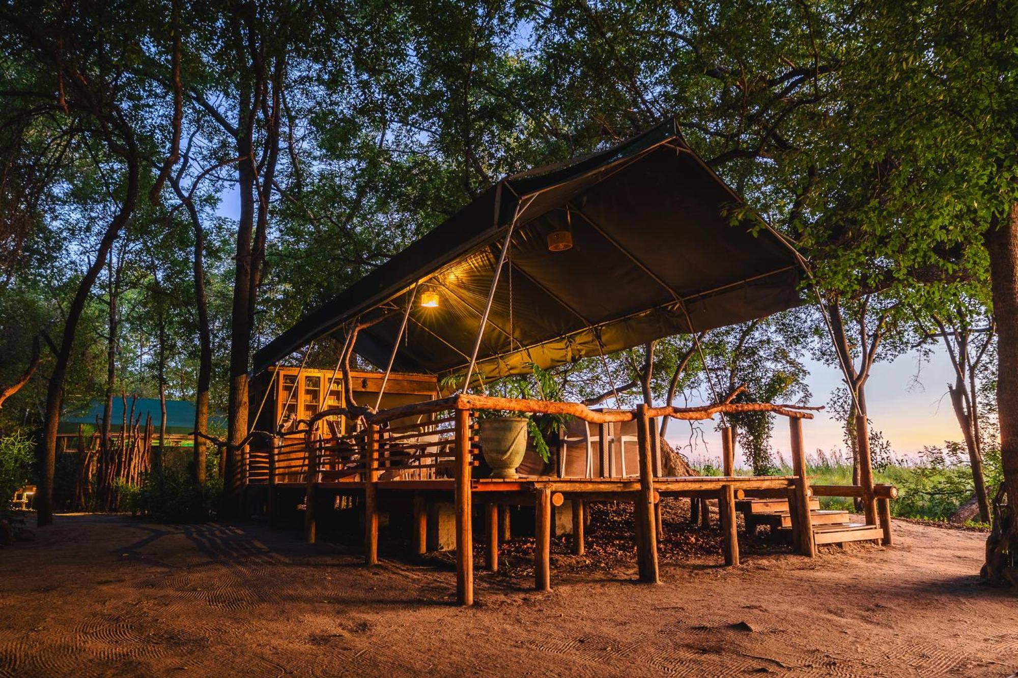Askiesbos - Samochima Bush Camp Shakawe Ngoại thất bức ảnh